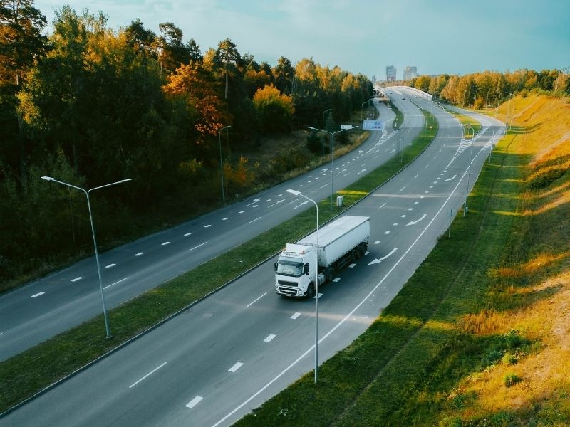 Best Maintenance Tips for Your Truck. Fast Service Truck & Trailer Repair