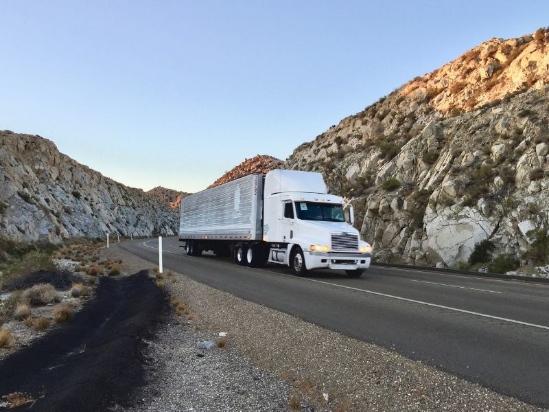 Drivers Guide: 6 Great Ideas To Prepare for Road Trips. Fast Service Truck & Trailer Repair