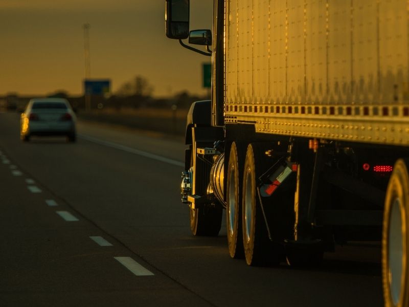 How Florida's Weather Conditions Affect Truck Performance and Maintenance